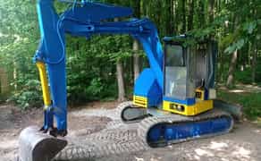 Послуги міні екскаватора вага 5.5 т. Глибина копання 4.20 м.