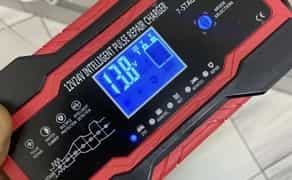 Зарядка для акумулятора автомобиля