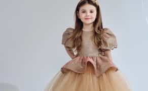 Золота дитяча святкова сукня