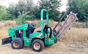 Траншеекопатель / бара. Земельные работы. Работаем с НДС.