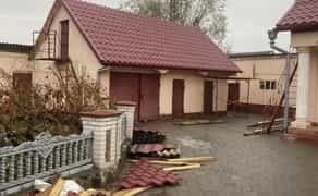 Покрівельні роботи. Послуги з будівництва дахів, різної складності. Утепленням дахів, підшивкою карнизних звісів, монтаж водостічних систем!