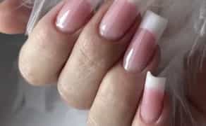 Професійний манікюр та педикюр — ніжний догляд і бездоганний результат для ваших рук і ніг