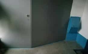 Міжкімнатні комори з металу, комори між поверхами на сходах.