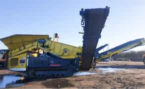 Вживаний мобільний скальпуючий грохот Keestrack K4