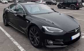 229 Авто на весілля Tesla Model S Performance чорний