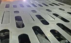 Порізка листового металу плазмою. Зварювальні послуги