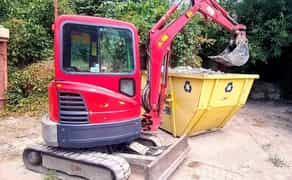 Послуги Міні екскаватор. Екскаватор