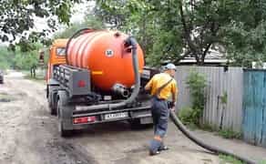Асенізатор: швидка викачка нечистот