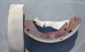 Реставрація гальмівних колодок, проточка дисків і барабанів