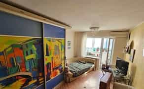 Однокімнатна квартира в Солом'янському районі Воробйова 14