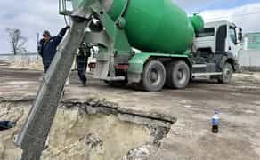 Бетоновоз (миксер) обʼємом 9 м3