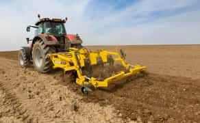 Плуг BEDNAR Terraland TN 3000.