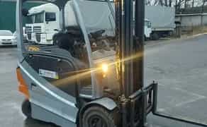 Навантажувач Річтрак вилковий .