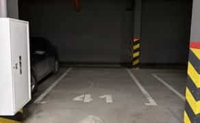 Безпечне місце для вашого авто в сучасному паркінгу