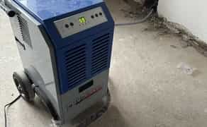 Промисловий осушувач повітря — ефективне осушення великих площ