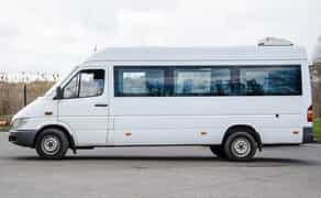 Мікроавтобус Mercedes Sprinter 313 з водієм.