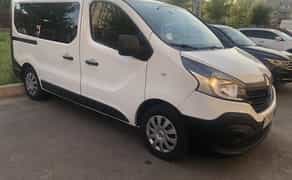 Мікроавтобус Renault Traffic