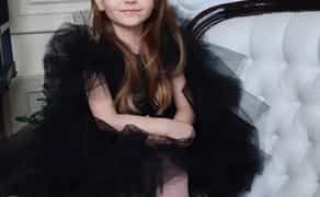 Стильна дитяча чорна сукня