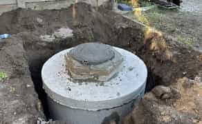 Зливна яма копка септиків водопровід земляні роботи каналізація