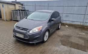 Ford C-Max Hybrid 2015. Економне авто