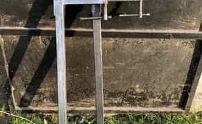 Струбцини різьба упорна трапеція