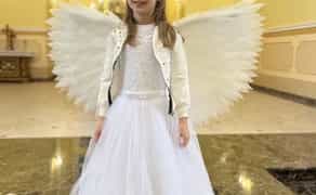 Крила ангела з діадемой . Івано-Франківськ