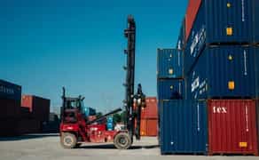 20, 40 ф морські суховантажні и реф контейнери