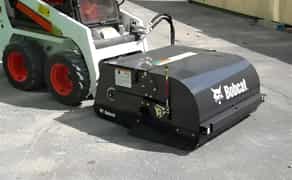 Щітка з бункером на (Bobcat/JCB).