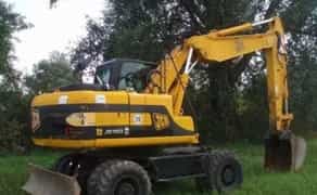 Повноповоротний екскаватор