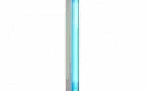 Бактерицидна ультрафіолетова лампа для дезінфекції приміщень.