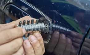 Аварійне відкриття замків автомобіля