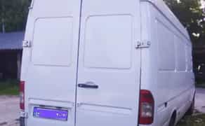 Спеціалізовані експрес-доставки та вантажоперевезення Sprinter: ваш вантаж прибуде точно вчасно.