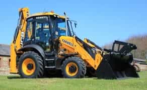 Екскаватор навантажувач JCB