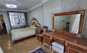 3-х кімнатна квартира Дніпровська Набережна 1а