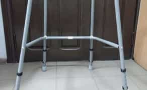 Універсальні ходунки для дорослих