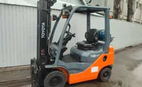 Навантажувач TOYOTA 32-8FG18