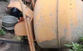 Бетономешалка на 240л