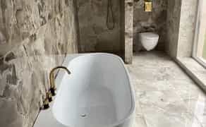 Професійне Укладання Плитки: Ідеальний Рівень та Якість Швів. Досвідчений Плиточник!