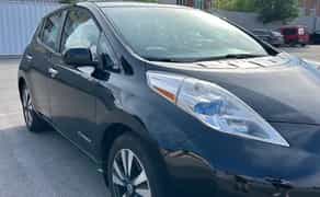 Авто nissan leaf