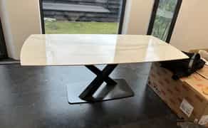 Виготовлення та монтаж столів і столешниць вигідно