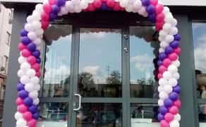 Відкриття закладу оформлення шарами кульками
