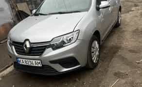 Авто  Renault Logan
