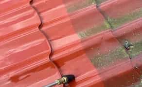 Миття двору, подвірʼя, послуги прибирання, бруківка, фасад, дах, парканвікна