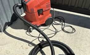 Промисловий пилосос Hilti VC 20-U для сухого та вологого прибирання