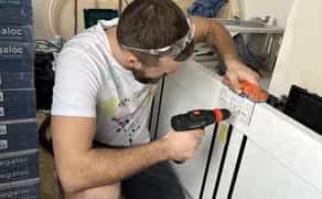 Професійне встановлення міжкімнатних дверей під ключ