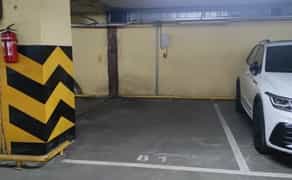 Паркомісце у підземному паркінгу