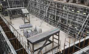 Металева дрібнощитова опалубка / колони, фундамент, стіни / опалубка горизонтальна - перекриття