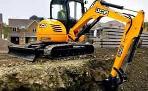 Чищення ділянок, копка котлованів Поворотним екскаватором