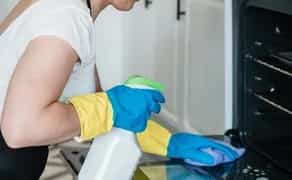 Клінінгова компанія, "Чистий дім" пропонує свої послуги. 60 грн/м²