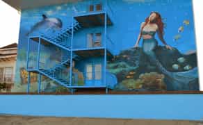 Розпис стін, барельєфи, скелі, декоративний камінь, вітраж